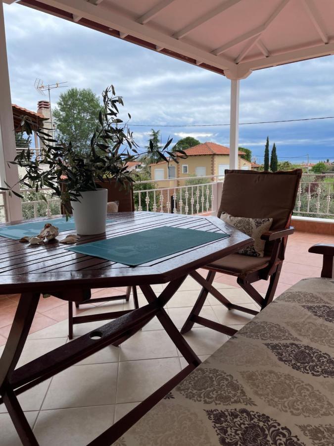 Villa Seaside House à Karianí Extérieur photo