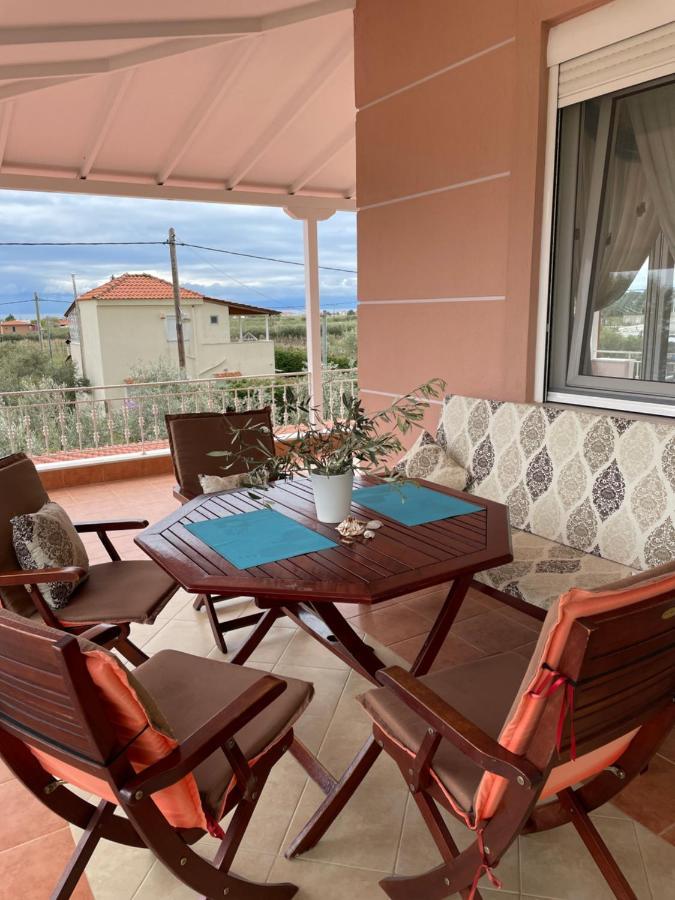 Villa Seaside House à Karianí Extérieur photo